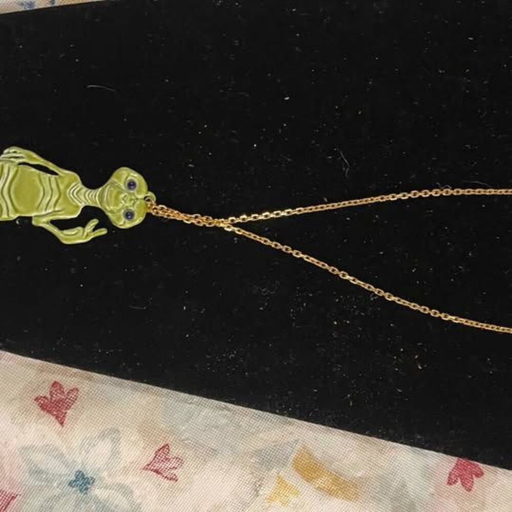 Vintage E.T. the Extra-Terrestrial Pendant Necklace